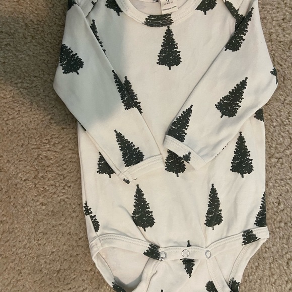 Kate Quinn baby onesie bundle - Picture 9 of 13